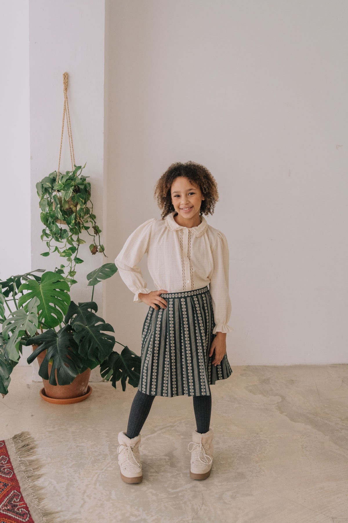 Volutea girl's skirt